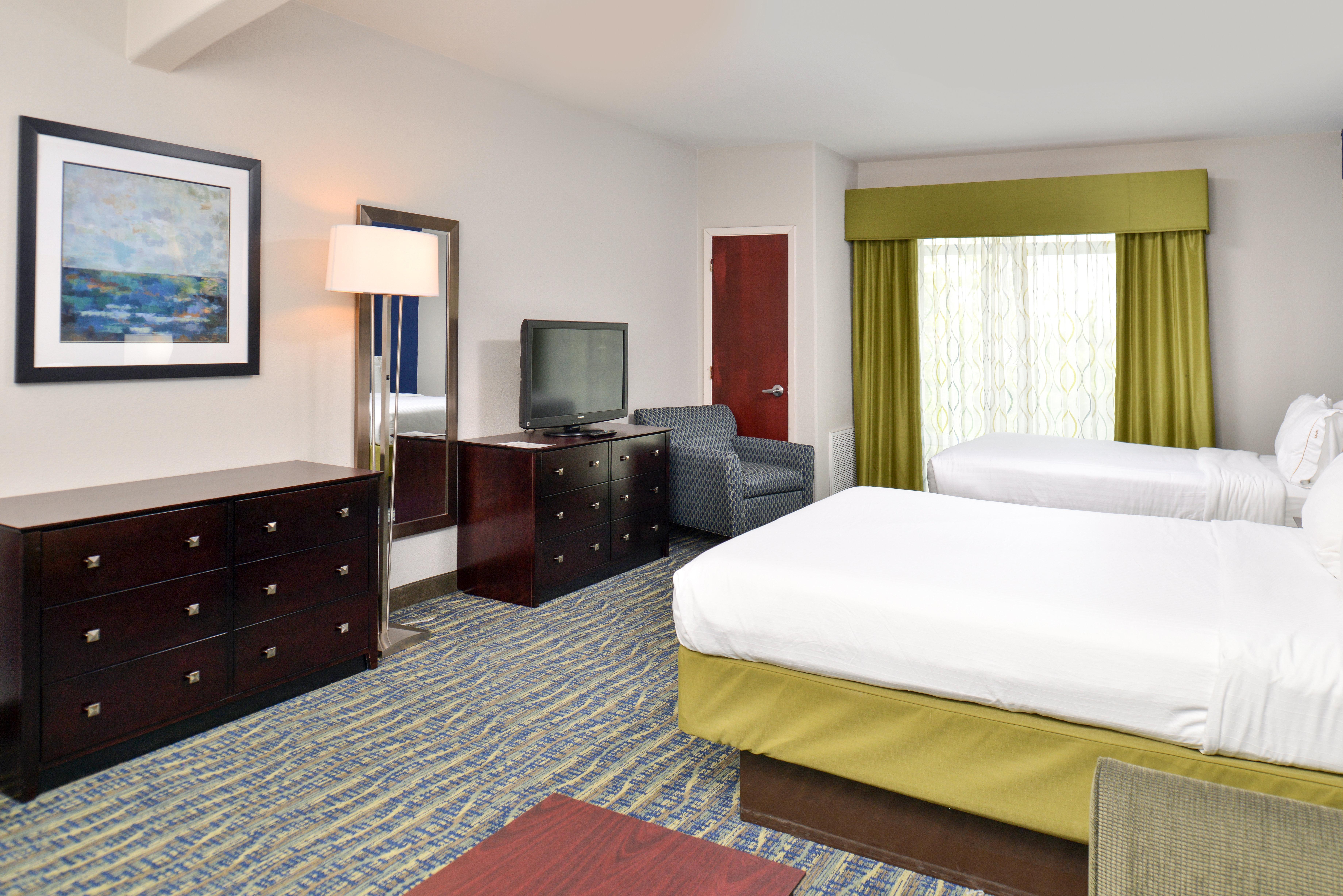 Holiday Inn Express & Suites San Antonio South Exterior photo
